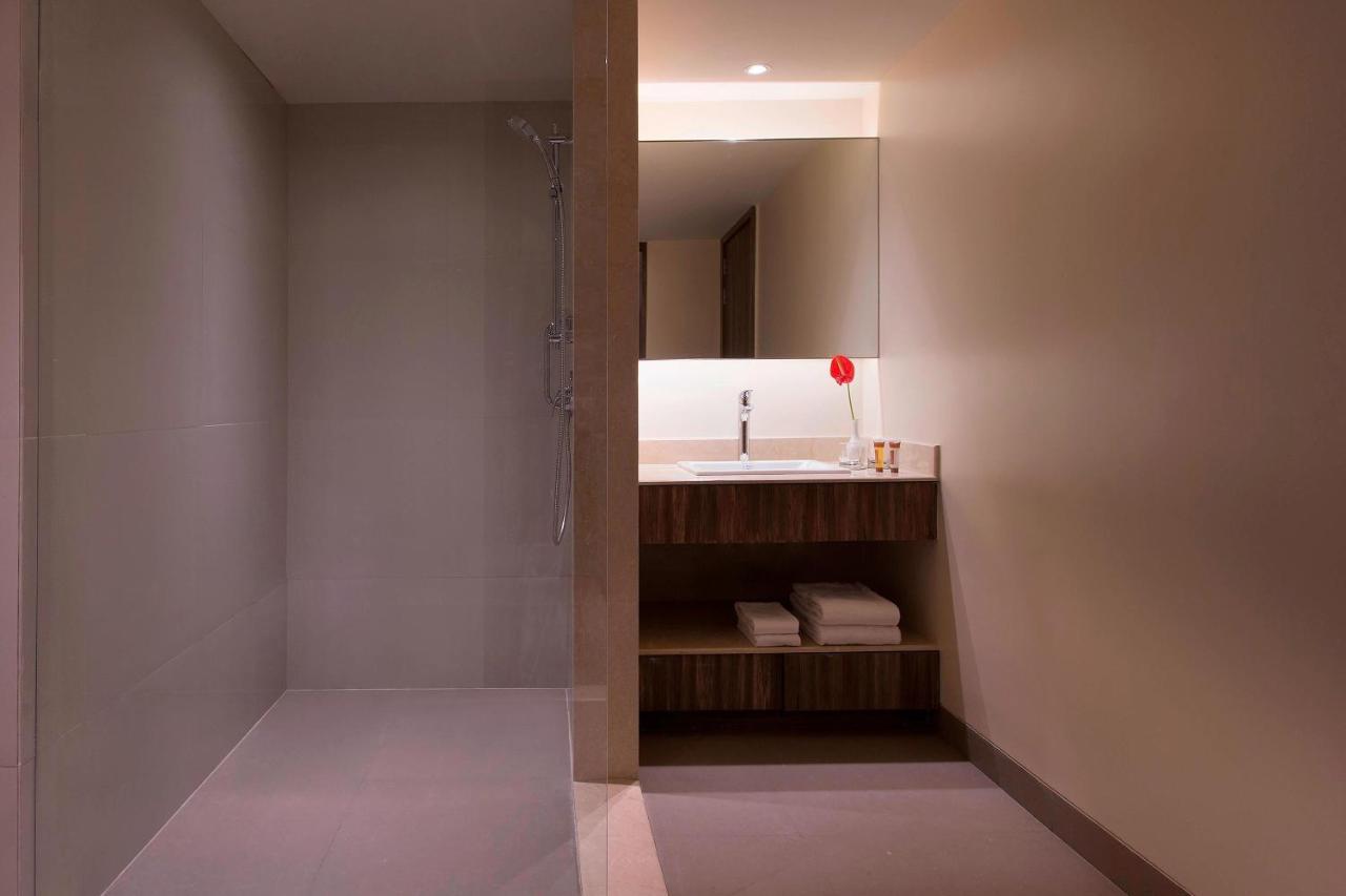 Sheraton Hyderabad Hotel Екстериор снимка