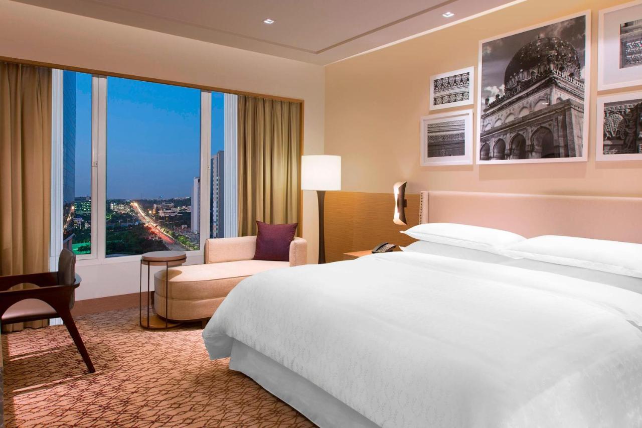 Sheraton Hyderabad Hotel Екстериор снимка