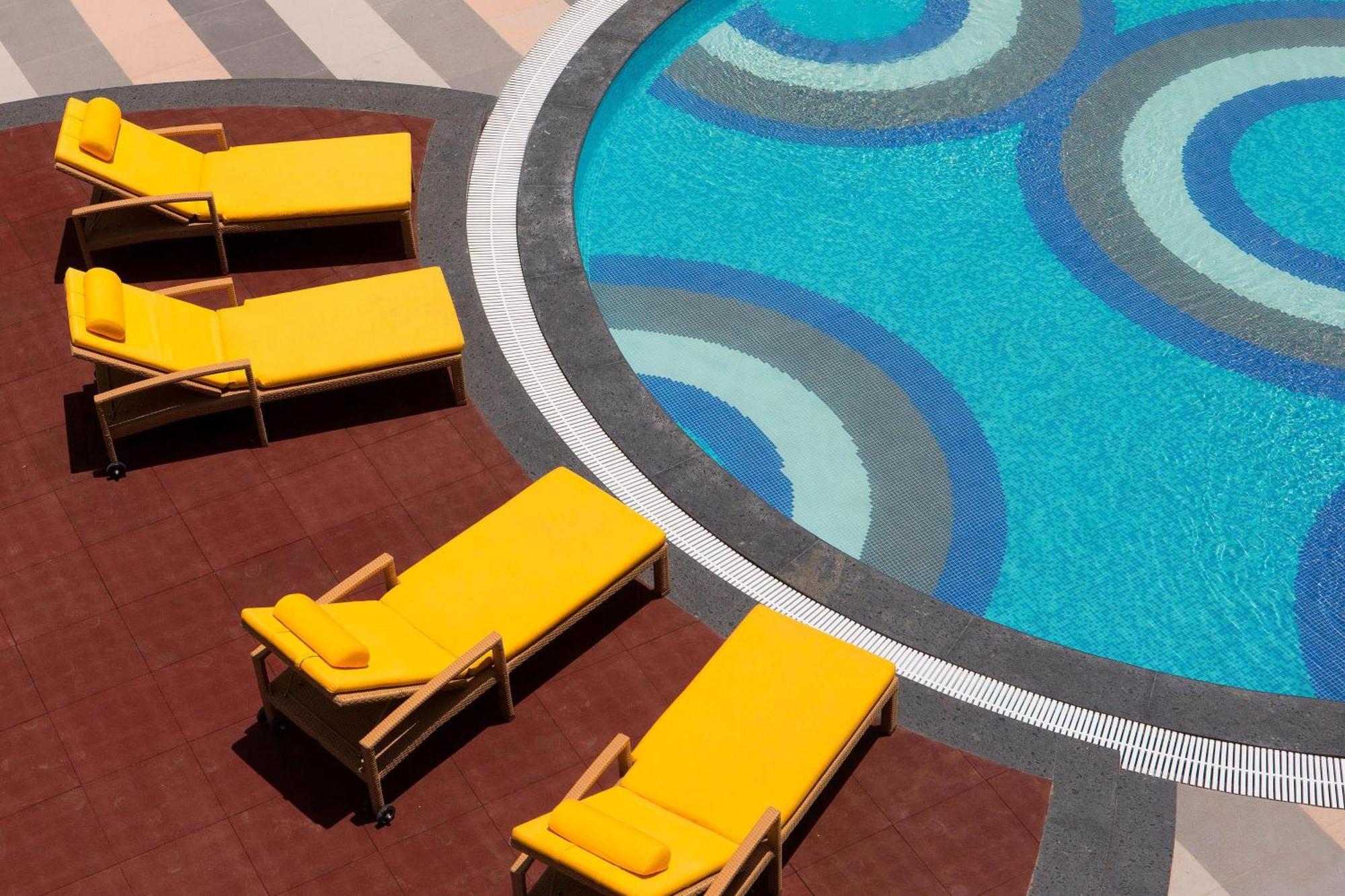 Sheraton Hyderabad Hotel Екстериор снимка