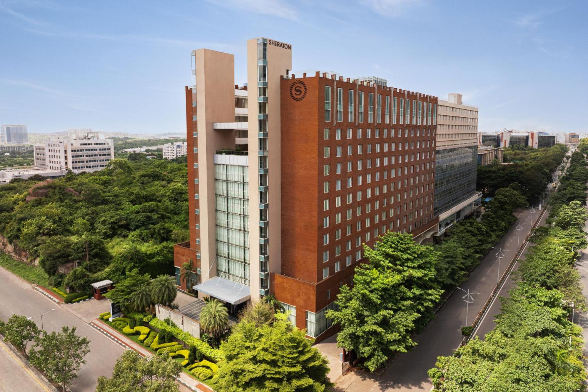 Sheraton Hyderabad Hotel Екстериор снимка