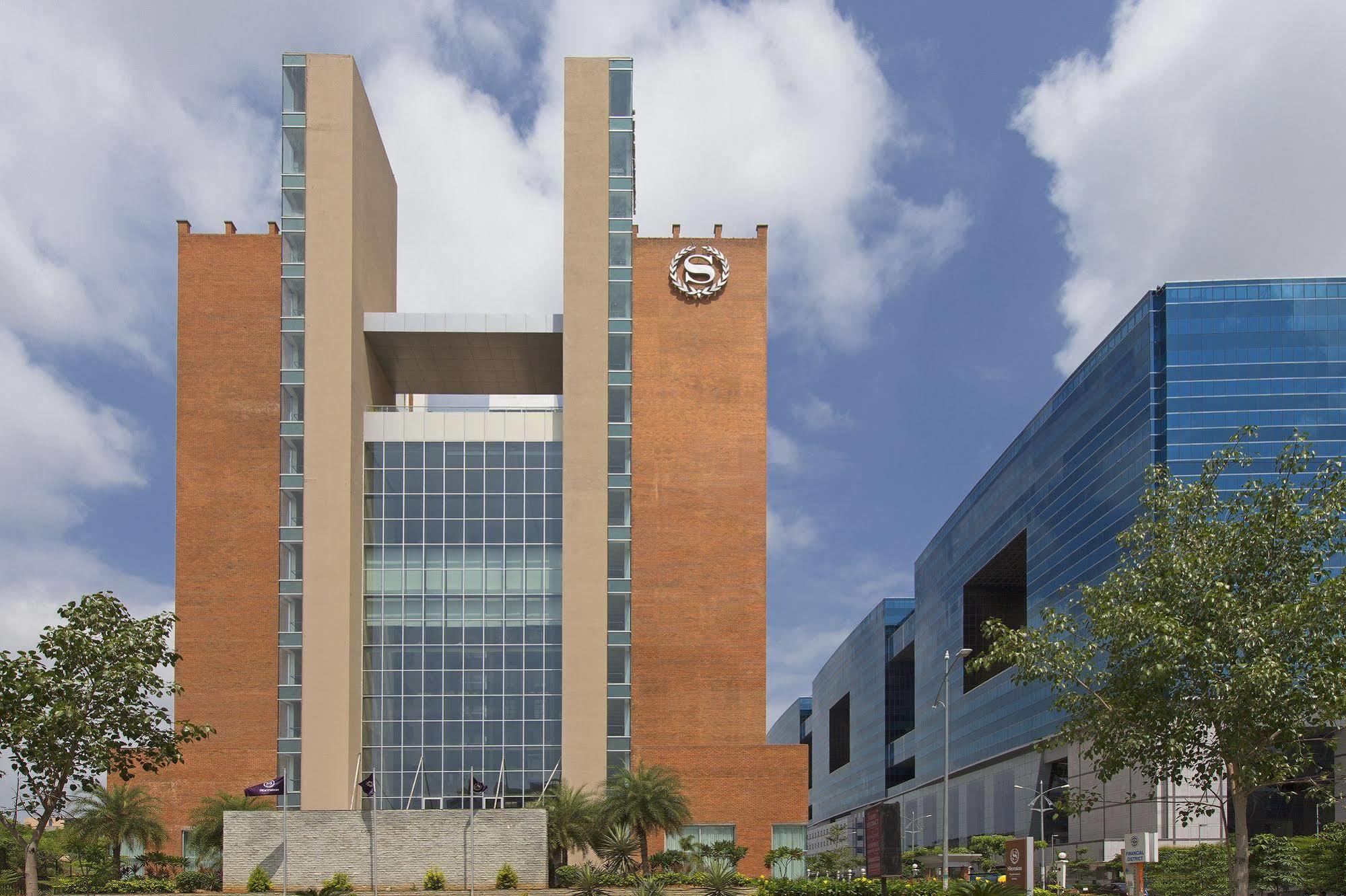 Sheraton Hyderabad Hotel Екстериор снимка